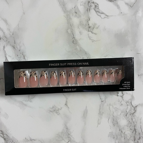 Fingersuit Other - Fingersuit press on nails _ Rough Street .